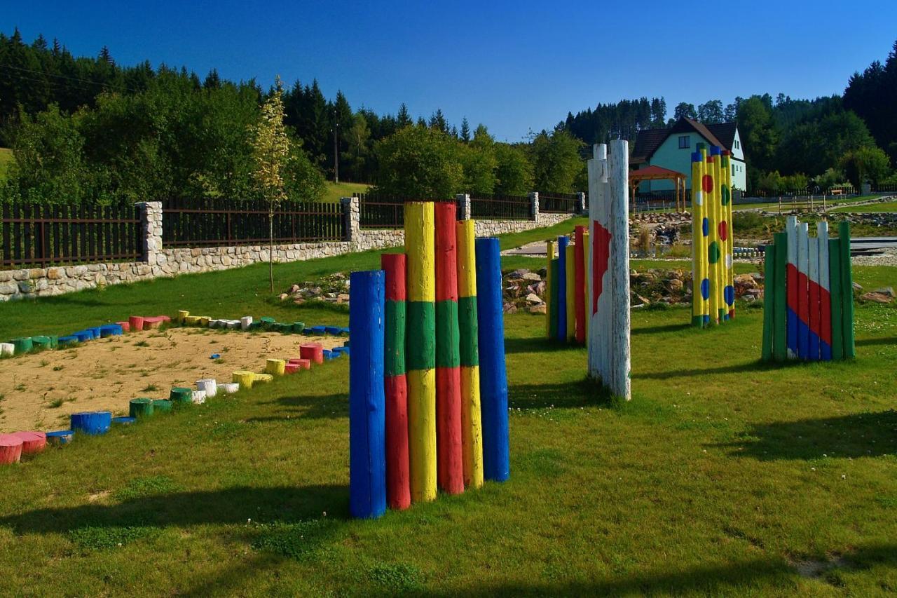 Hotel Forestyma Hodonín Esterno foto